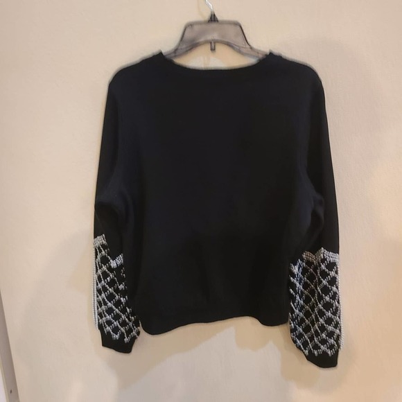 Express Black Pearl Embellished Long Sleeve Crew Neck Sweatshirt Size M - Picture 2 of 4